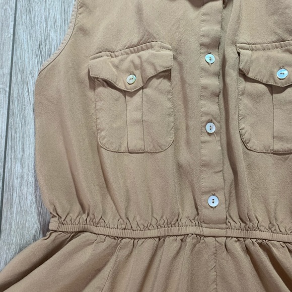 Dress - Picture 3 of 4